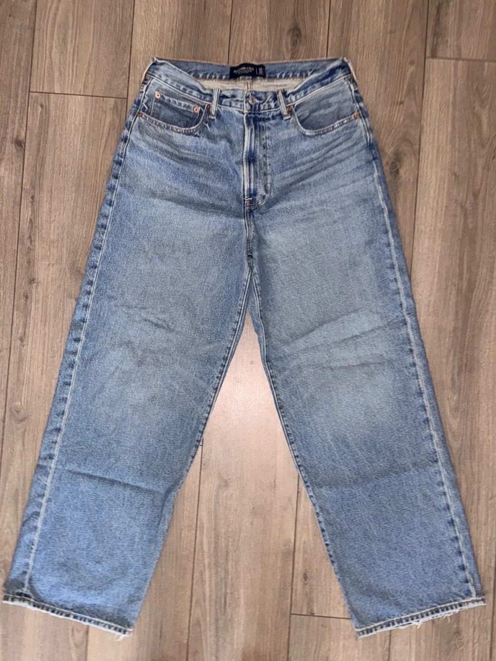 Abercrombie & Fitch Men's Authentic RIgid Denim Ultra Baggy  31 x 32